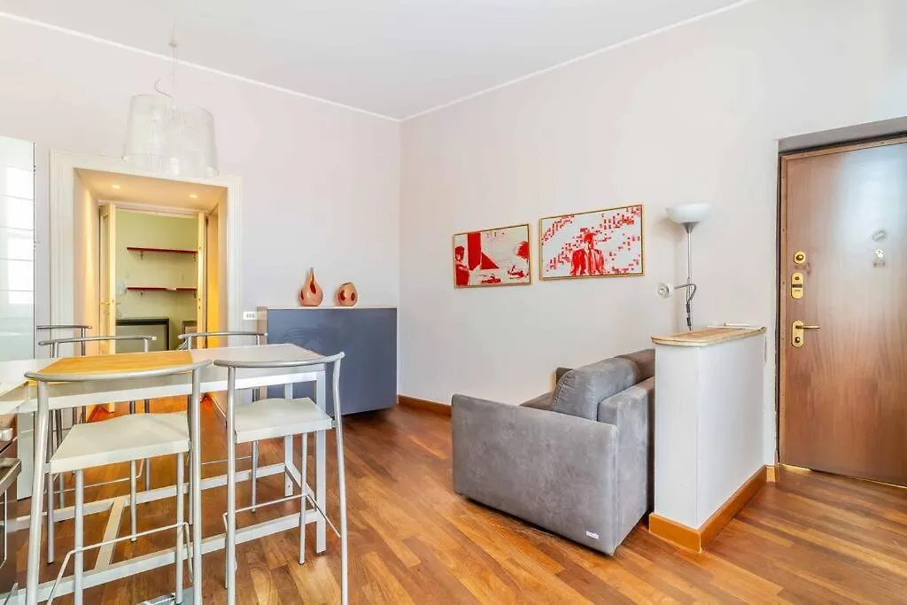 Domusmi Sempione-95 Apartment Milan